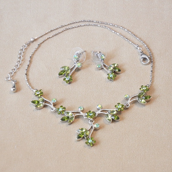 Olive Crystal Floral Necklace - Fashion Jewellery
