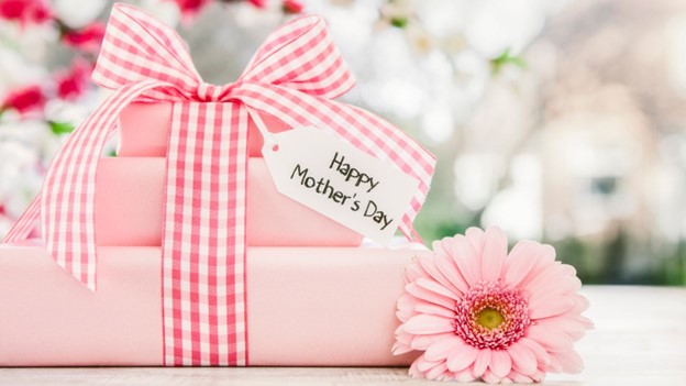 Make Mom Feel Special on Mother’s Day